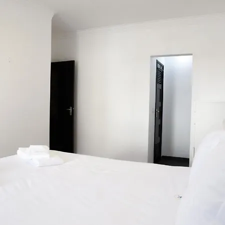 Charming In Peaceful Apartment