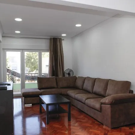 Charming In Peaceful Apartment