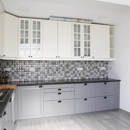 Apartment Charming In Peaceful